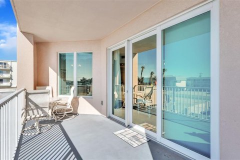 Condo in Daytona Beach Shores, Florida, 3 bedrooms  № 1534153 - photo 25