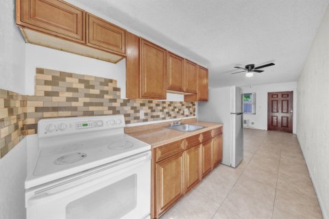 Appartement à louer à Deerfield Beach, Floride: 2 chambres, 58.81 m2 № 2343014 - photo 16