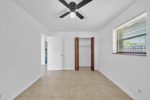 Appartement à louer à Deerfield Beach, Floride: 2 chambres, 58.81 m2 № 2343014 - photo 10
