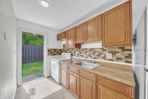 Appartement à louer à Deerfield Beach, Floride: 2 chambres, 58.81 m2 № 2343014 - photo 15