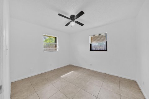 Appartement à louer à Deerfield Beach, Floride: 2 chambres, 58.81 m2 № 2343014 - photo 11