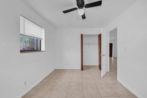 Appartement à louer à Deerfield Beach, Floride: 2 chambres, 58.81 m2 № 2343014 - photo 12