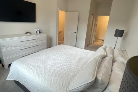 Adosado en venta en Homestead, Florida, 4 dormitorios, 169.08 m2 № 1709707 - foto 14