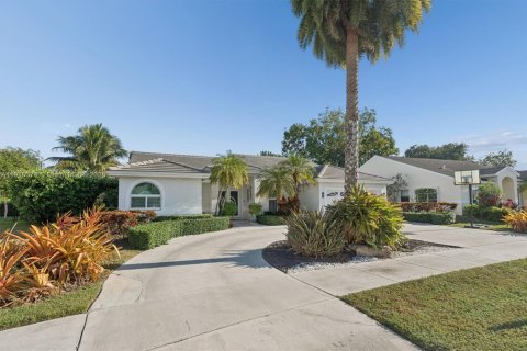 Villa ou maison à vendre à Davie, Floride: 3 chambres, 186.18 m2 № 1971868 - photo 5