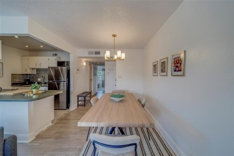 Condo in Clearwater, Florida, 1 bedroom  № 1722562 - photo 8