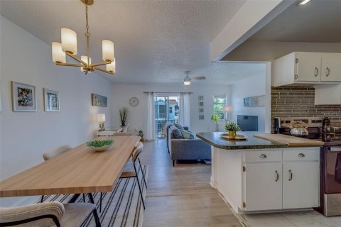 Condo in Clearwater, Florida, 1 bedroom  № 1722562 - photo 9