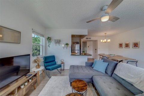 Condo in Clearwater, Florida, 1 bedroom  № 1722562 - photo 16