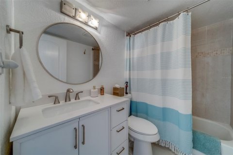 Condo in Clearwater, Florida, 1 bedroom  № 1722562 - photo 22