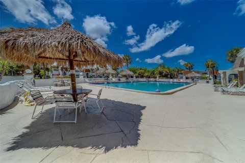 Condo in Clearwater, Florida, 1 bedroom  № 1722562 - photo 27
