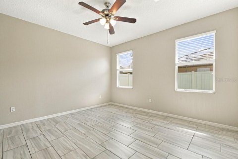 House in Sanford, Florida 3 bedrooms, 143.91 sq.m. № 2425223 - photo 8