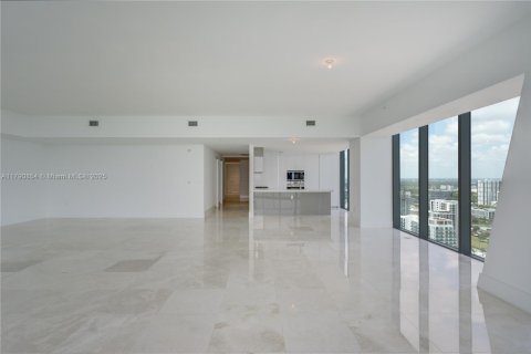 Condo in Miami, Florida, 3 bedrooms  № 1712869 - photo 15