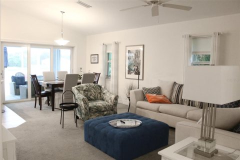 Villa ou maison à vendre à Rotonda, Floride: 4 chambres, 163.04 m2 № 2341923 - photo 4