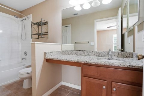 Touwnhouse à vendre à Land O' Lakes, Floride: 2 chambres, 120.4 m2 № 2216324 - photo 24