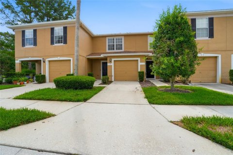 Touwnhouse à vendre à Land O' Lakes, Floride: 2 chambres, 120.4 m2 № 2216324 - photo 3