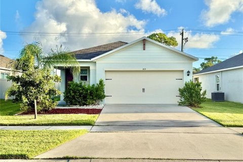Casa en alquiler en Edgewater, Florida, 3 dormitorios, 150.04 m2 № 1902869 - foto 1