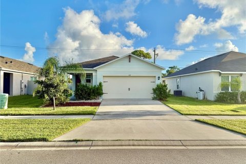 Casa en alquiler en Edgewater, Florida, 3 dormitorios, 150.04 m2 № 1902869 - foto 2