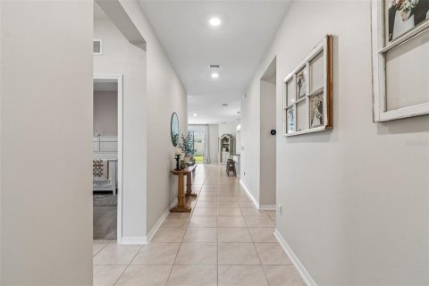Villa ou maison à vendre à Land O' Lakes, Floride: 4 chambres, 184.78 m2 № 2240007 - photo 7