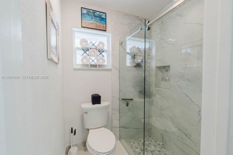 Купить виллу или дом в Пемброк-Пайнс, Флорида 4 спальни, 185.06м2, № 2043717 - фото 9