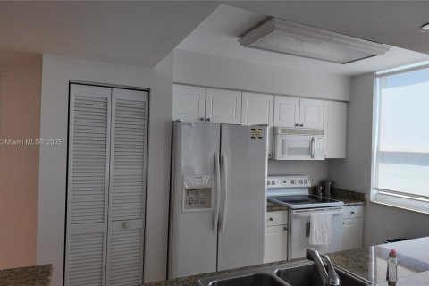 Condominio en venta en Aventura, Florida, 2 dormitorios, 115.66 m2 № 1937562 - foto 3