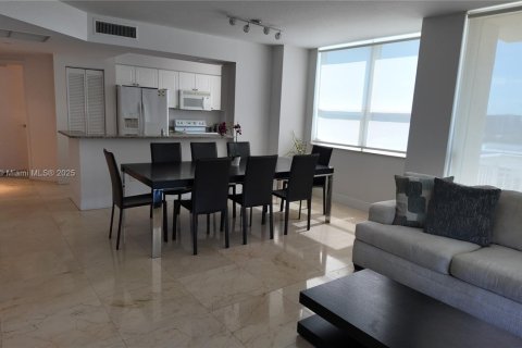Condominio en venta en Aventura, Florida, 2 dormitorios, 115.66 m2 № 1937562 - foto 18
