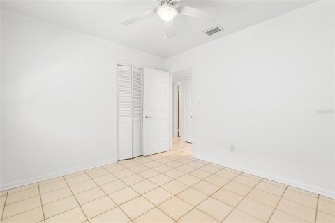 House in Tampa, Florida 3 bedrooms, 151.52 sq.m. № 1894188 - photo 21