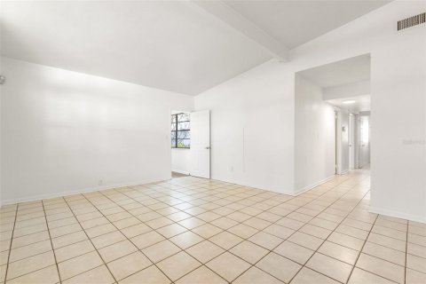 House in Tampa, Florida 3 bedrooms, 151.52 sq.m. № 1894188 - photo 7
