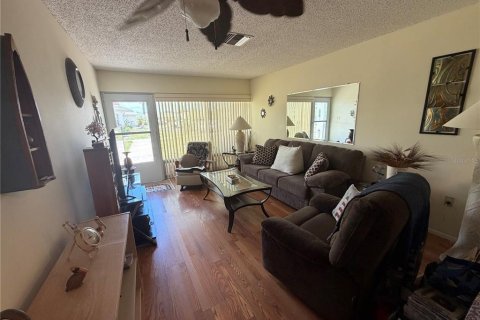 Copropriété à vendre à Holiday, Floride: 2 chambres, 76.64 m2 № 2199990 - photo 5