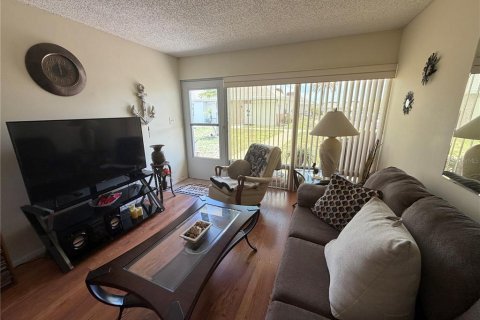 Copropriété à vendre à Holiday, Floride: 2 chambres, 76.64 m2 № 2199990 - photo 6