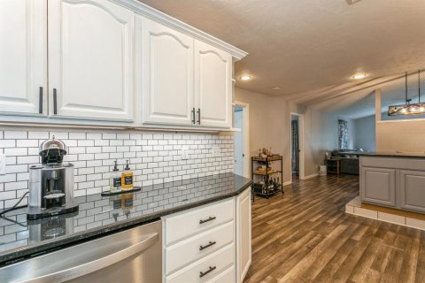 House in Sarasota, Florida 3 bedrooms, 105.72 sq.m. № 1754756 - photo 17