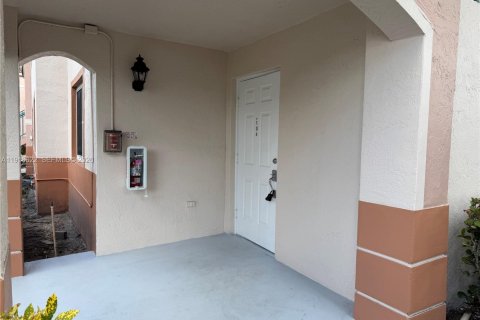 Copropriété à louer à Pembroke Pines, Floride: 3 chambres, 95.13 m2 № 1973742 - photo 21