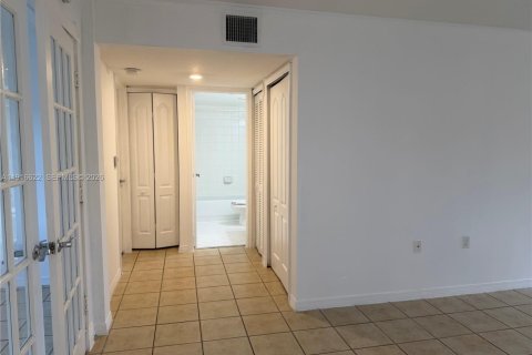 Copropriété à louer à Pembroke Pines, Floride: 3 chambres, 95.13 m2 № 1973742 - photo 20