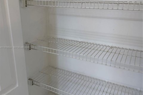 Copropriété à louer à Pembroke Pines, Floride: 3 chambres, 95.13 m2 № 1973742 - photo 29