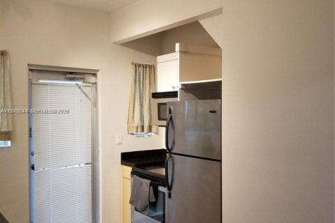 Copropriété à louer à Miami Beach, Floride: 43.85 m2 № 2046125 - photo 7