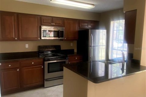 Condominio en alquiler en Tampa, Florida, 2 dormitorios, 98.48 m2 № 2116411 - foto 4