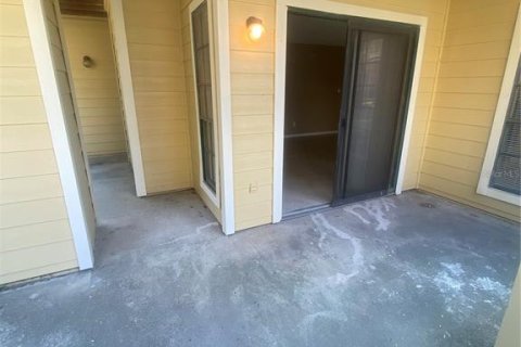 Condominio en alquiler en Tampa, Florida, 2 dormitorios, 98.48 m2 № 2116411 - foto 13