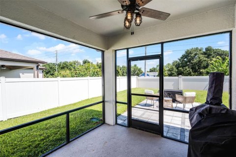 Casa en venta en Winter Haven, Florida, 4 dormitorios, 173.26 m2 № 1856370 - foto 19
