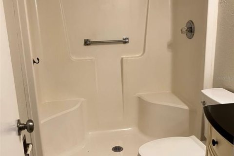 Condo in Saint Petersburg, Florida, 2 bedrooms № 2285508 - photo 17