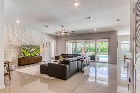 Villa ou maison à vendre à Loxahatchee Groves, Floride: 5 chambres, 334.45 m2 № 2343665 - photo 7