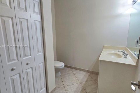 Copropriété à vendre à Davie, Floride: 2 chambres, 156.26 m2 № 2049556 - photo 21