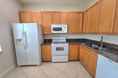 Copropriété à vendre à Davie, Floride: 2 chambres, 156.26 m2 № 2049556 - photo 13