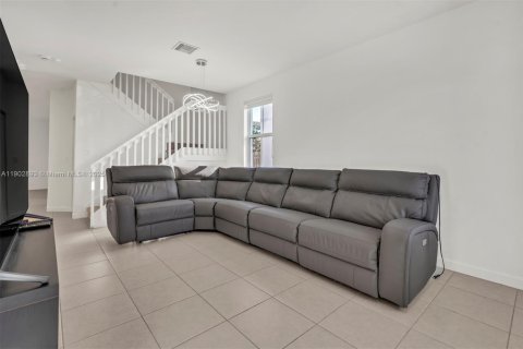 Touwnhouse à vendre à Coral Springs, Floride: 4 chambres, 172.15 m2 № 1954108 - photo 3