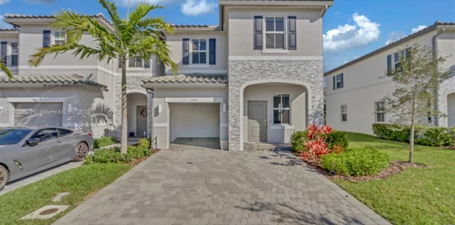 Touwnhouse à Coral Springs, Floride 4 chambres, 172.15 m2 № 1954108