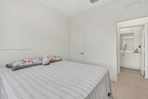 Touwnhouse à vendre à Coral Springs, Floride: 4 chambres, 172.15 m2 № 1954108 - photo 14