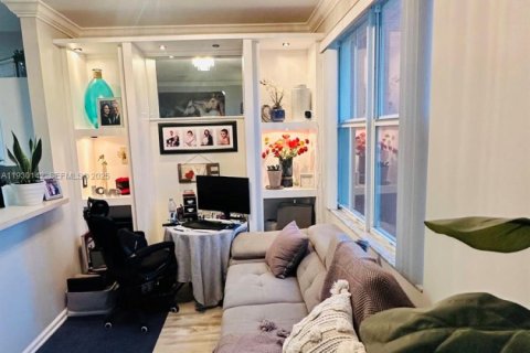 Apartment in Miramar, Florida 1 bedroom, 72 sq.m. № 1994098 - photo 4