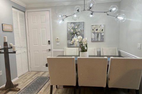 Apartment in Miramar, Florida 1 bedroom, 72 sq.m. № 1994098 - photo 2