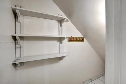 Adosado en venta en Hialeah, Florida, 2 dormitorios, 104.24 m2 № 1764803 - foto 27