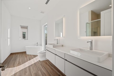 Townhouse in Fort Lauderdale, Florida 3 bedrooms, 311.04 sq.m. № 2154631 - photo 9