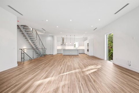 Townhouse in Fort Lauderdale, Florida 3 bedrooms, 311.04 sq.m. № 2154631 - photo 1