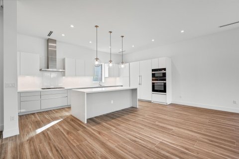 Townhouse in Fort Lauderdale, Florida 3 bedrooms, 311.04 sq.m. № 2154631 - photo 2