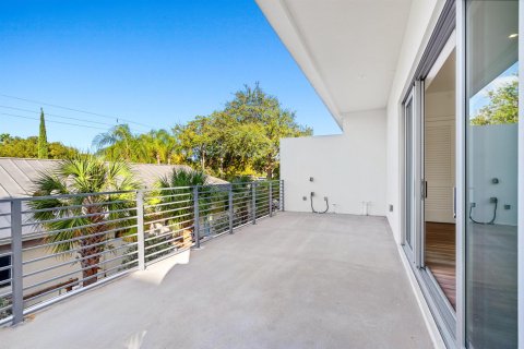 Townhouse in Fort Lauderdale, Florida 3 bedrooms, 311.04 sq.m. № 2154631 - photo 18